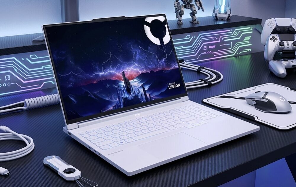 Lenovo Legion 7i Gen 10 - グレイシャーホワイトの強力な冷却機能を備えた16インチノートPC